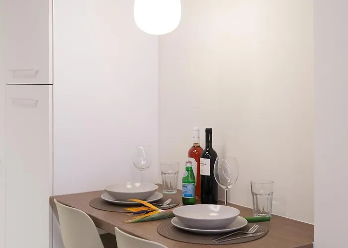 Apartment Thalpos 4 Chic Centrally Located