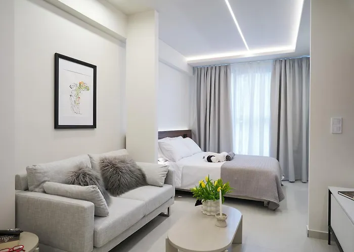 Apartament Thalpos 4 Chic Centrally Located