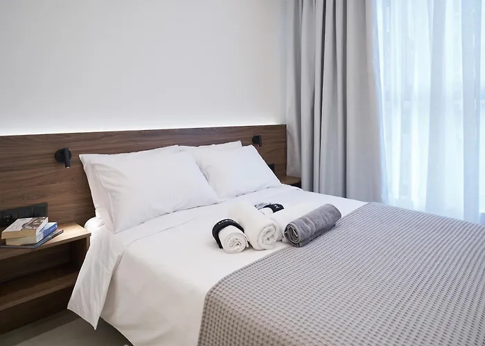 Apartman Thalpos 4 Chic Centrally Located