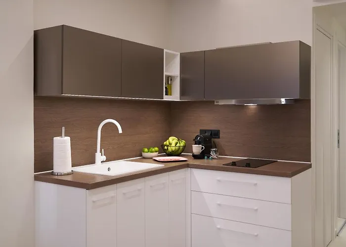Thalpos 4 Chic Centrally Located Apartament