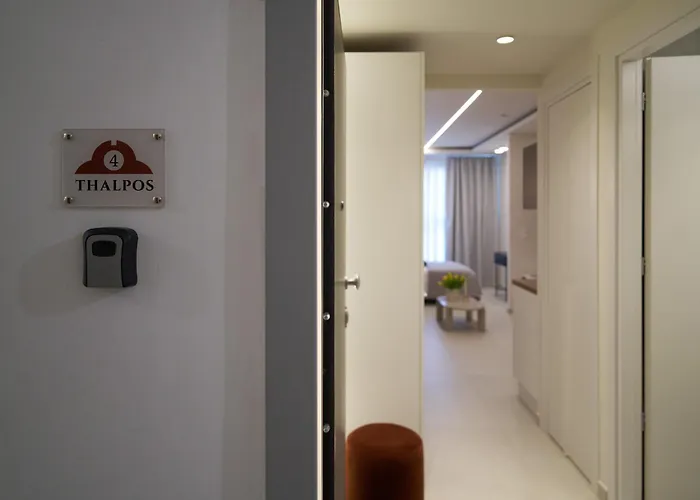 Thalpos 4 Chic Centrally Located Szaloniki